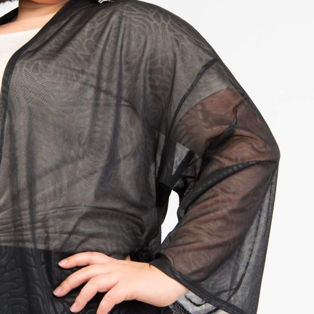 Agnes & Dora™ Mesh Duster Black Floral